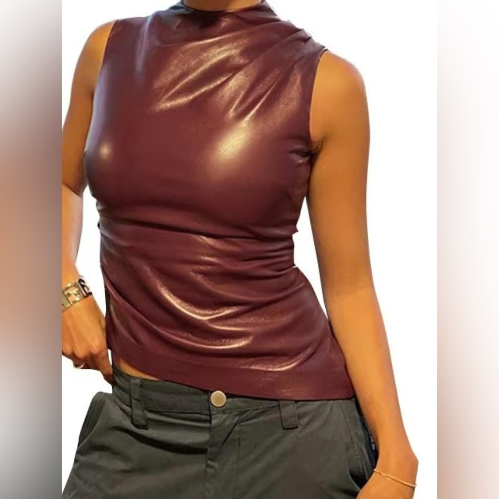 Women's Sleeveless Burgundy Top